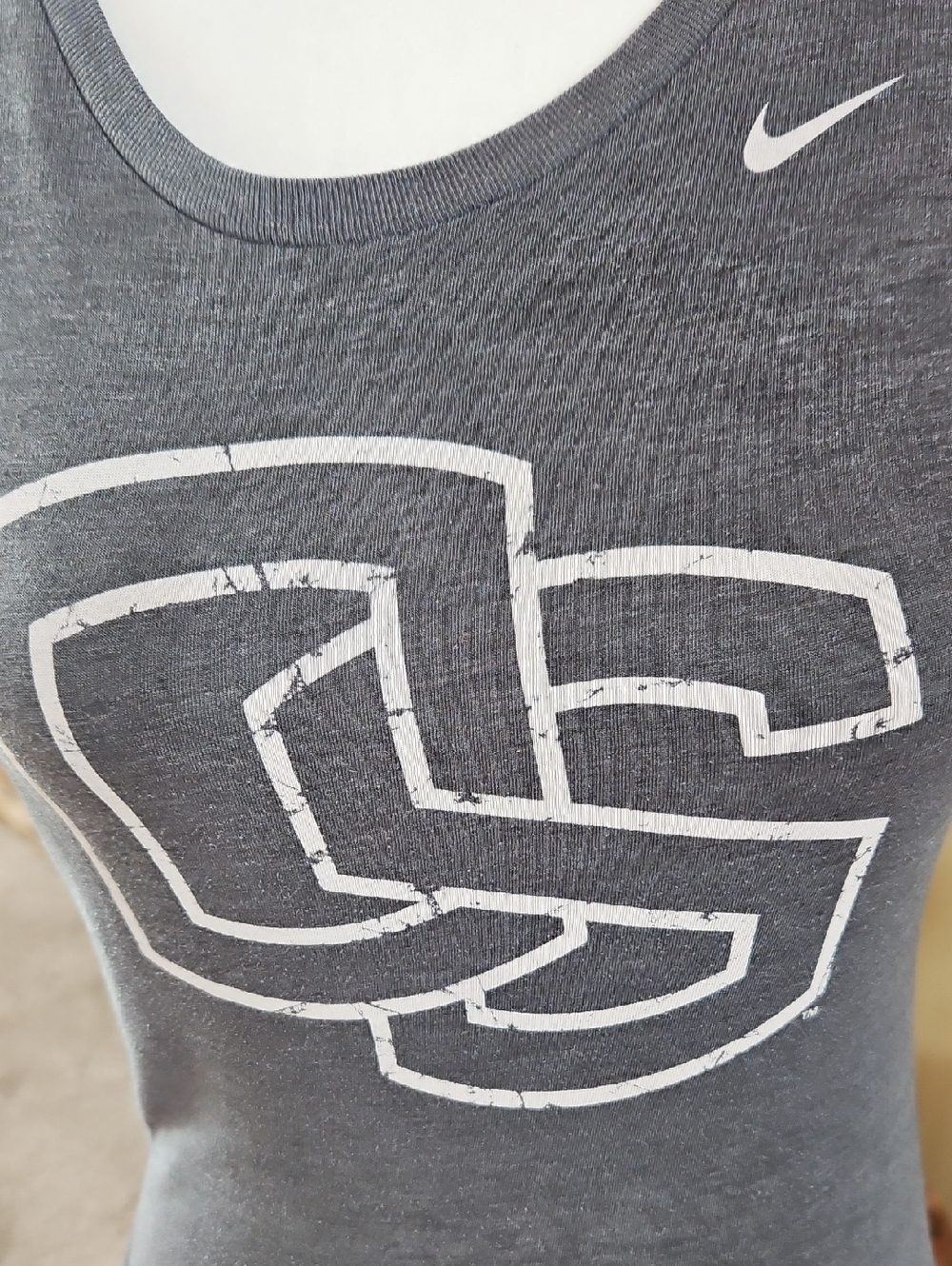 Nike Tee - Picture 3 of 5